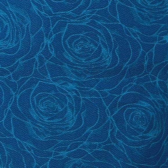 LuLaRoe Vintage Scribble Roses Blue Floral Pull On Cassie Pencil Skirt Size XS - Picture 5 of 5